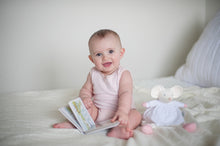 Load image into Gallery viewer, GIFT BOX - Meiya the Mouse Rubber Toy and Book