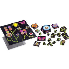 Load image into Gallery viewer, Djeco 'Kinoptik' Garden Set