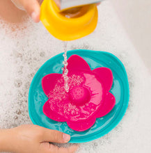 Load image into Gallery viewer, QUUT Lili Bath Toy