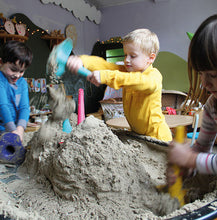 Load image into Gallery viewer, QUUT Triplet Sand and Snow Toy - Lagoon Green